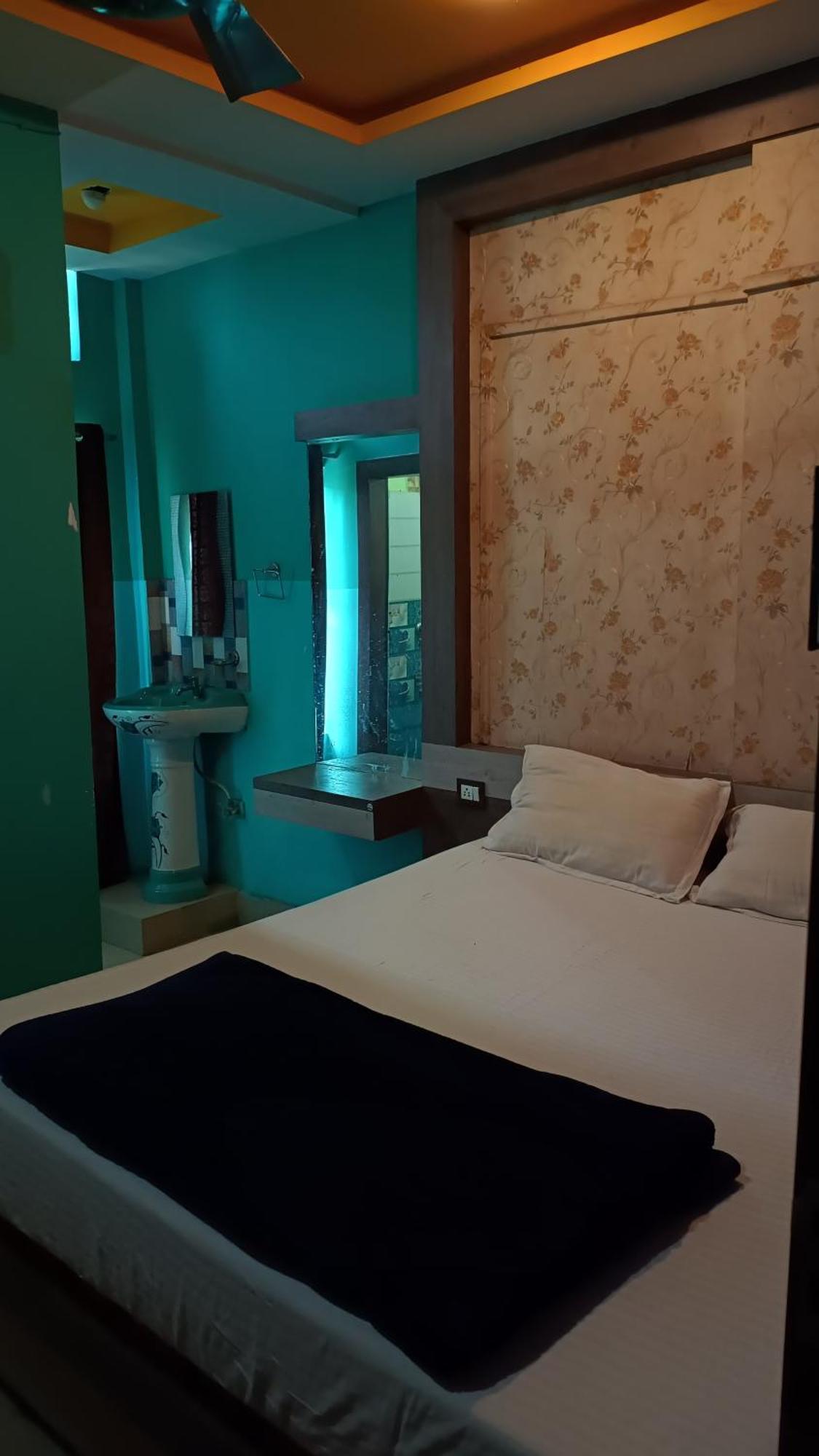 Hotel Srimanta Sankardev Majuli Екстериор снимка