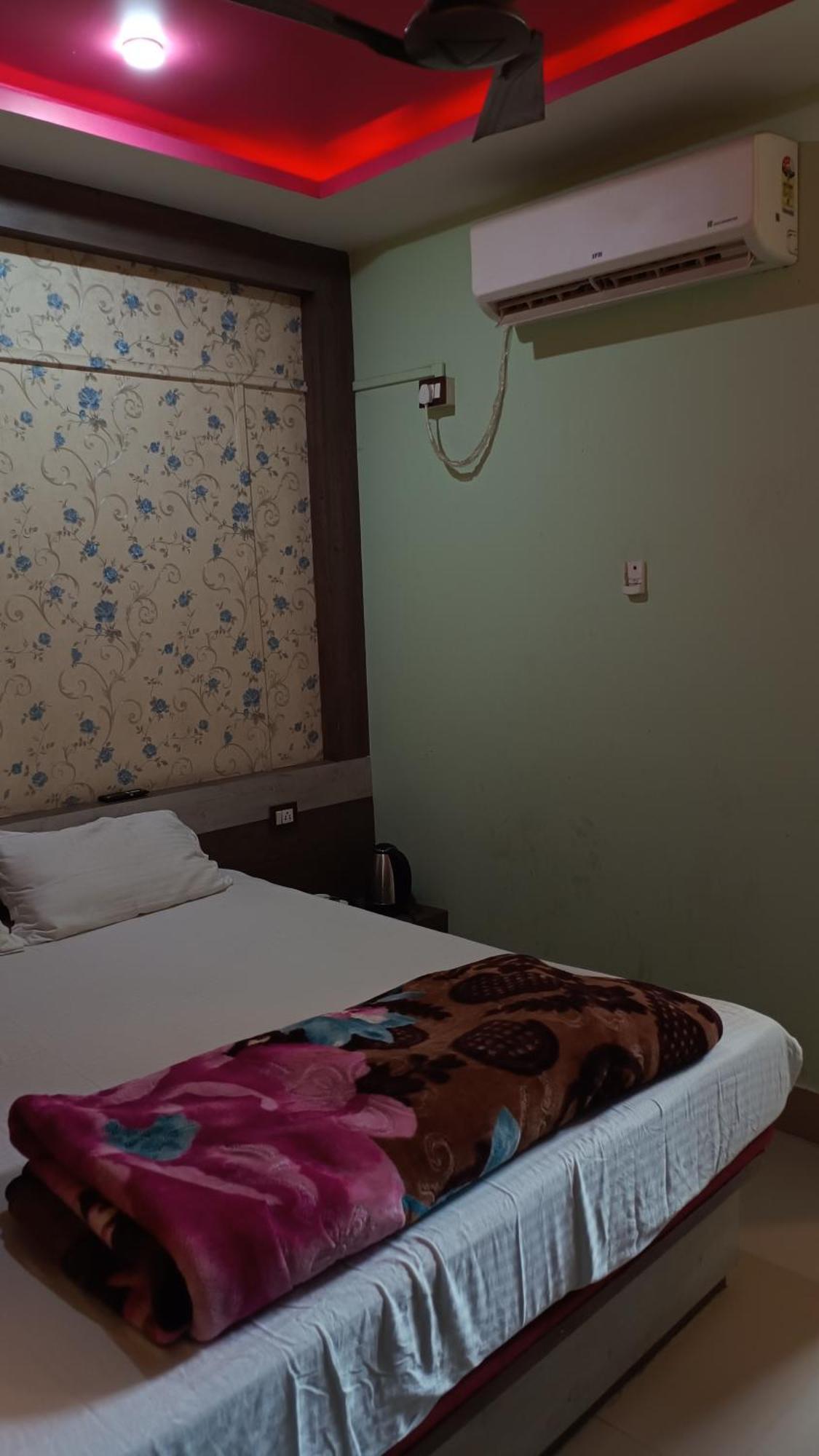 Hotel Srimanta Sankardev Majuli Екстериор снимка